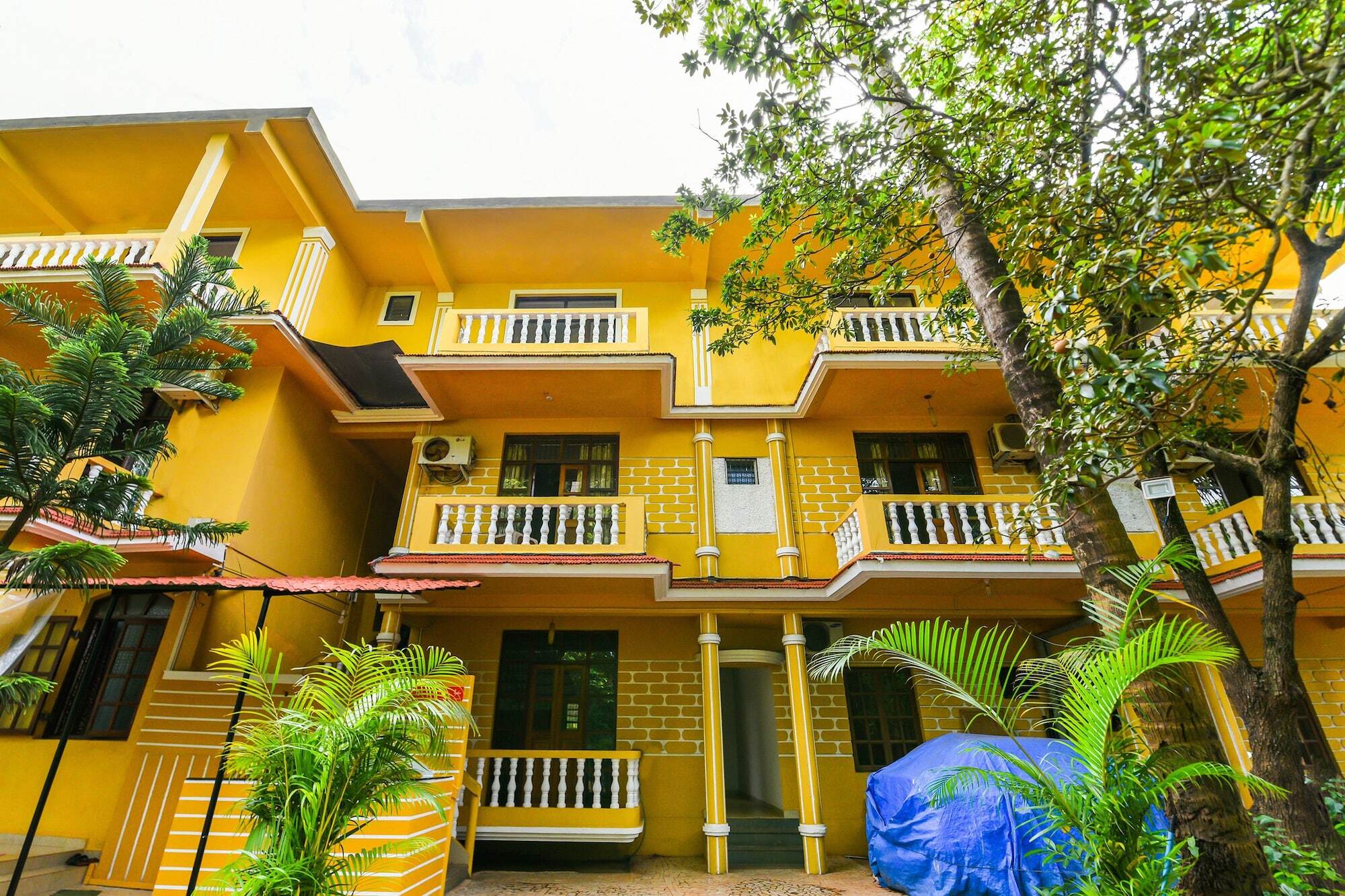 Oyo 17309 Maya'S Holiday House กาลังกูติ ภายนอก รูปภาพ